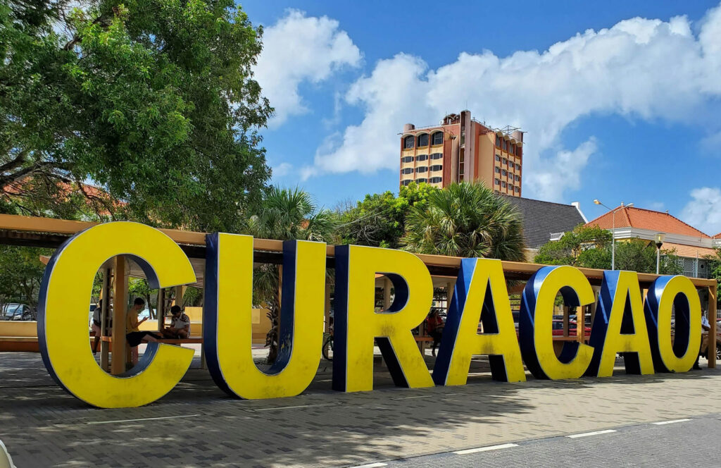Logo Curacao Centrum Willemstad